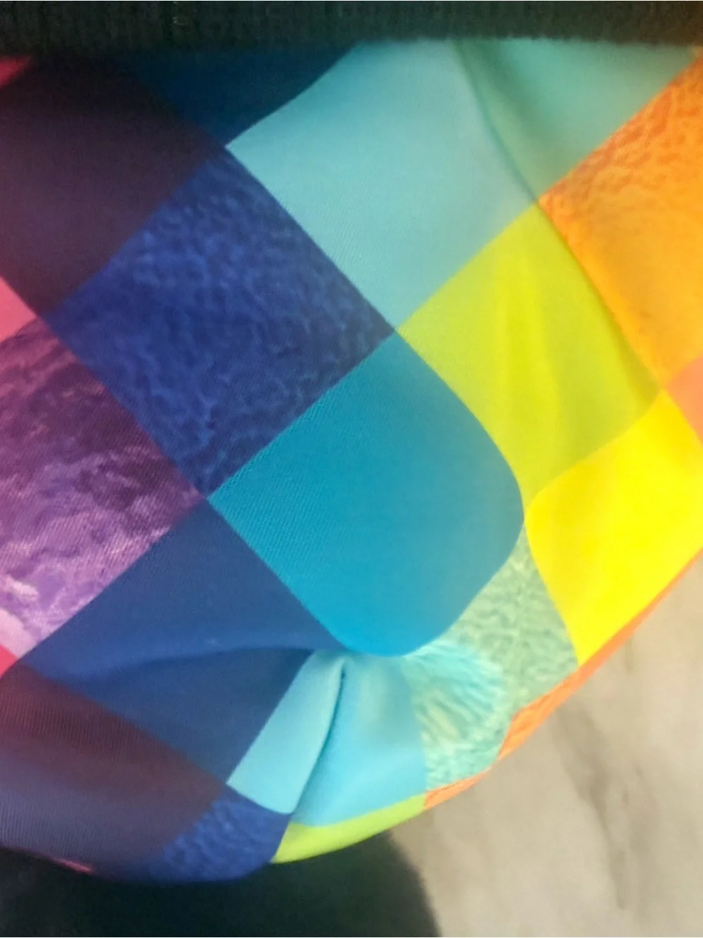 Kurt Geiger nwt vibrant